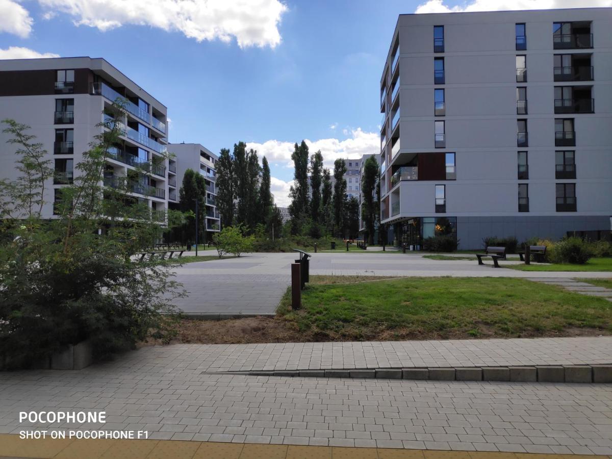 First -- Green Zoliborz Apartment 4 Varsóvia Exterior foto