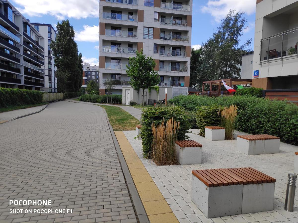 First -- Green Zoliborz Apartment 4 Varsóvia Exterior foto